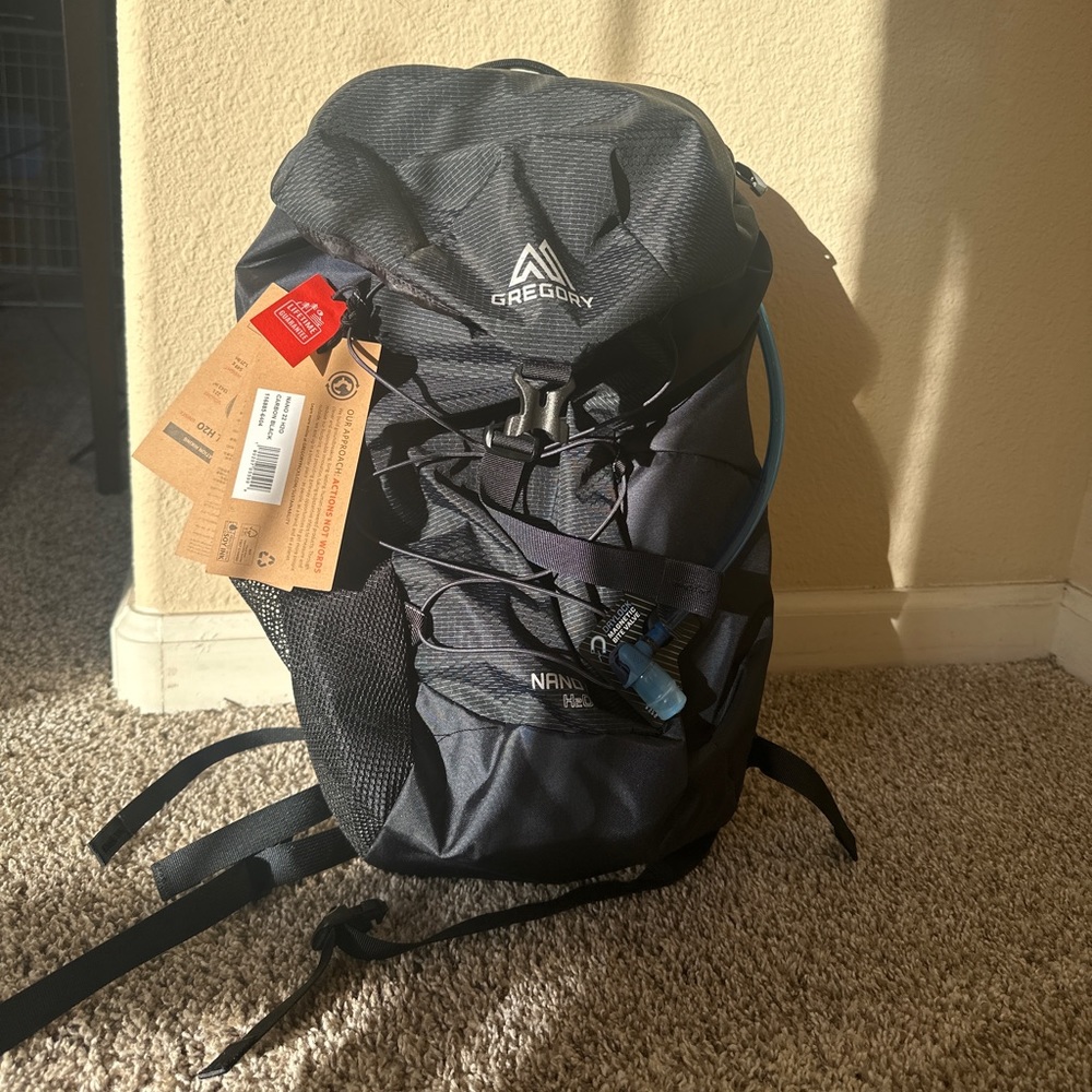 *BRAND NEW* Gregory Nano 22L h20 backpack